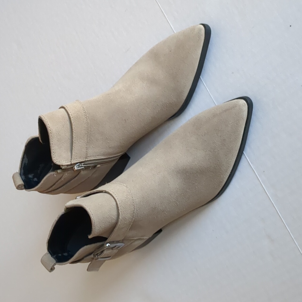 Marc Fisher boots